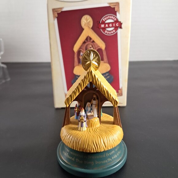 Hallmark Keepsakes The Journey Of The King's Ornament With Magic Sound - Picture 3 of 8